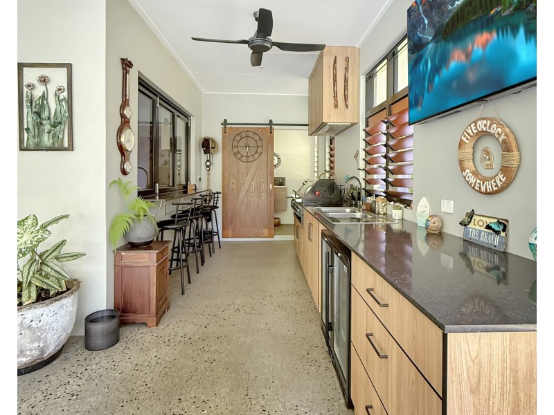 40 Coolibah Street, Wongaling Beach QLD 4852