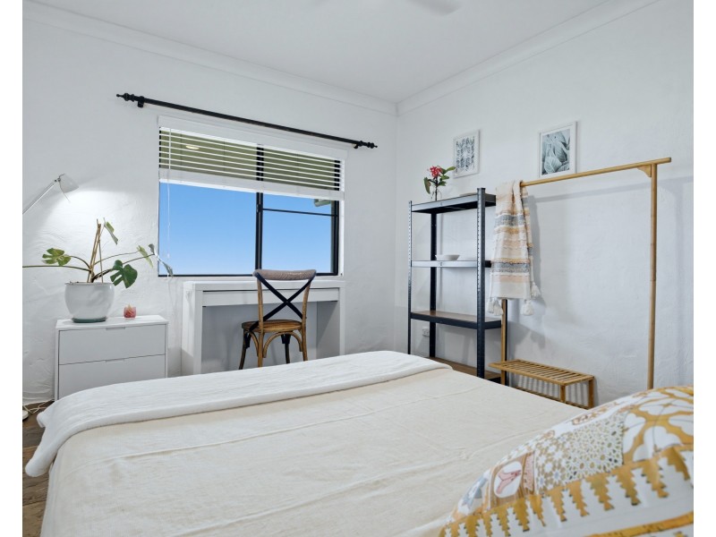 24 Kinjun Road, Dingo Pocket QLD 4854