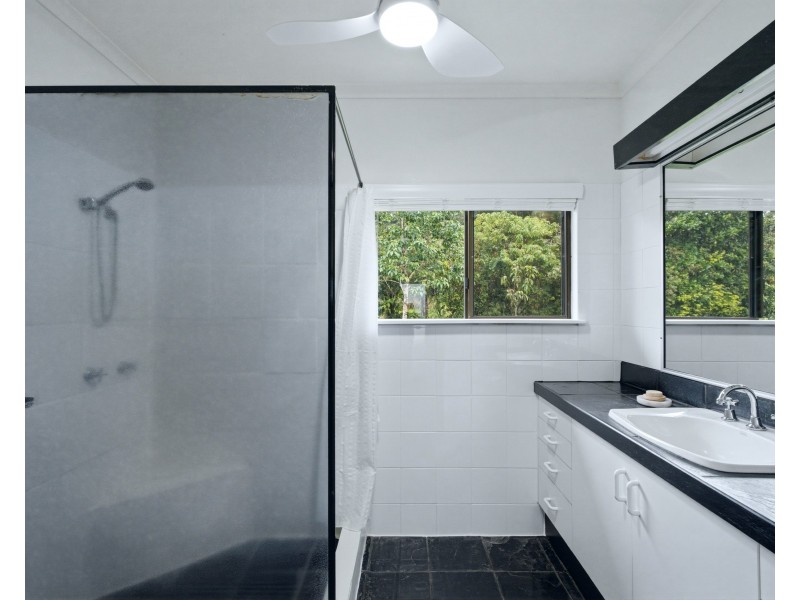 24 Kinjun Road, Dingo Pocket QLD 4854