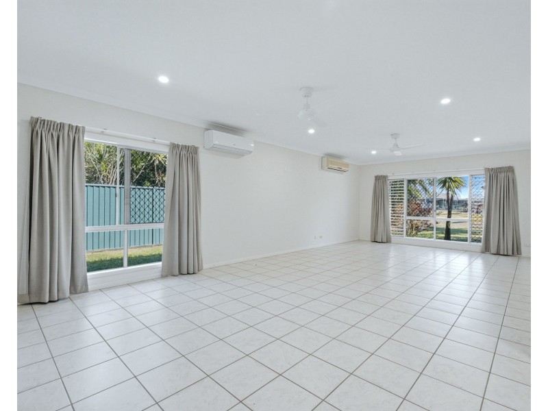 32 Buccaneer Street, South Mission Beach QLD 4852