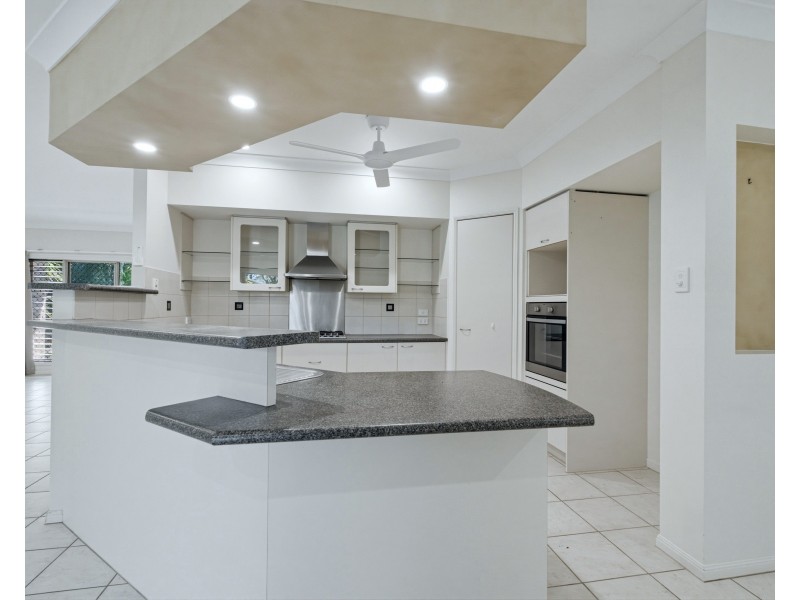 32 Buccaneer Street, South Mission Beach QLD 4852