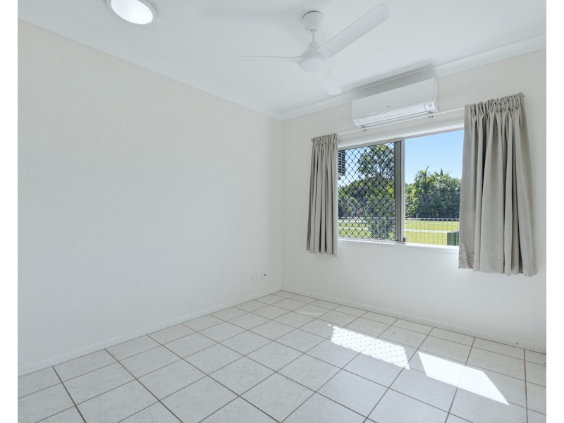 32 Buccaneer Street, South Mission Beach QLD 4852
