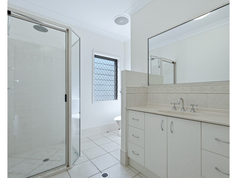 32 Buccaneer Street, South Mission Beach QLD 4852