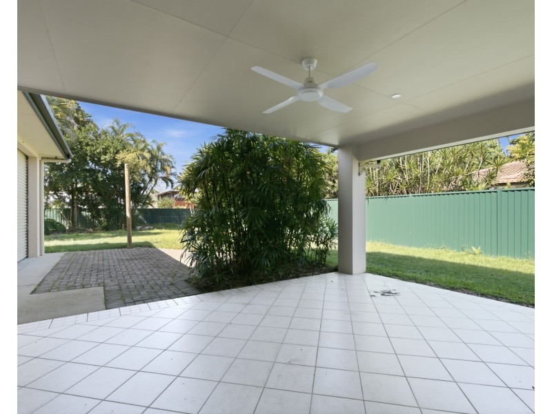 32 Buccaneer Street, South Mission Beach QLD 4852