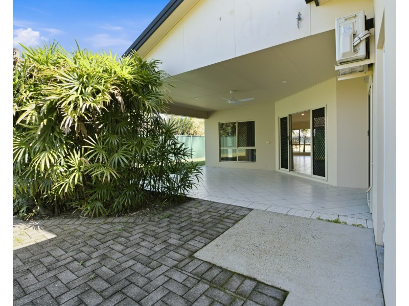 32 Buccaneer Street, South Mission Beach QLD 4852