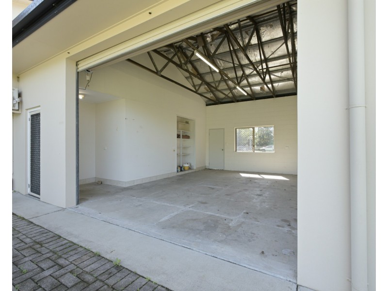 32 Buccaneer Street, South Mission Beach QLD 4852