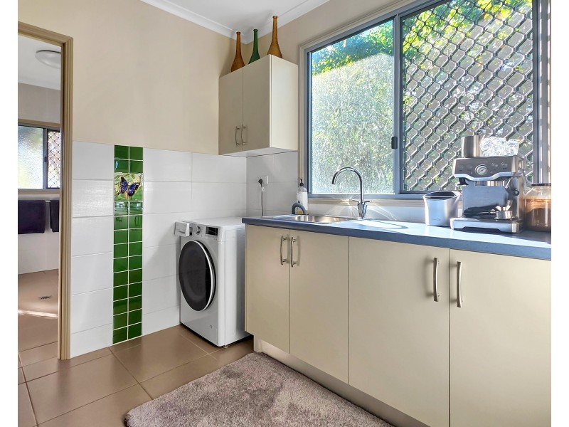19 Sunshine Road, East Feluga QLD 4854