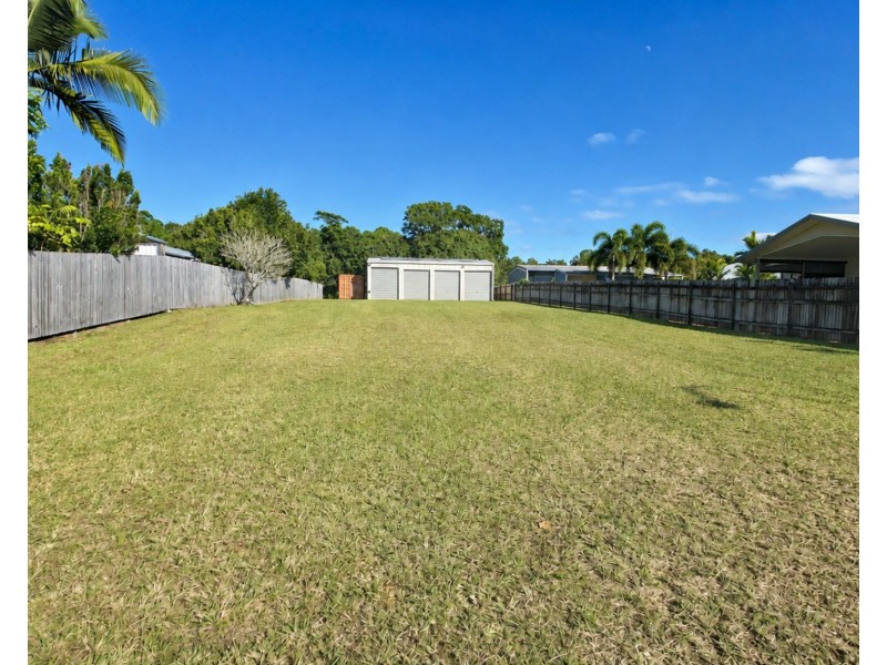 12 Nivosa Court, Mission Beach QLD 4852