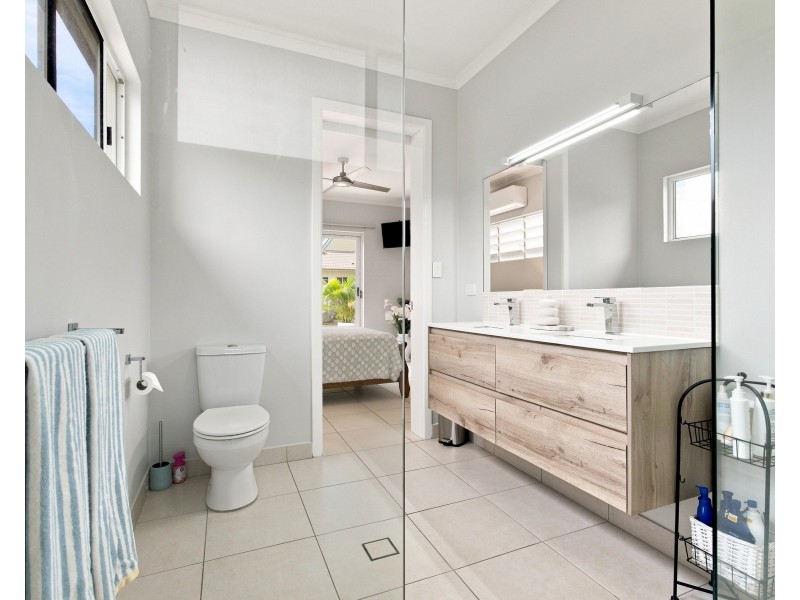 31 Sanctuary Crescent, Wongaling Beach QLD 4852