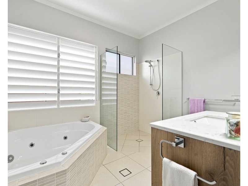31 Sanctuary Crescent, Wongaling Beach QLD 4852