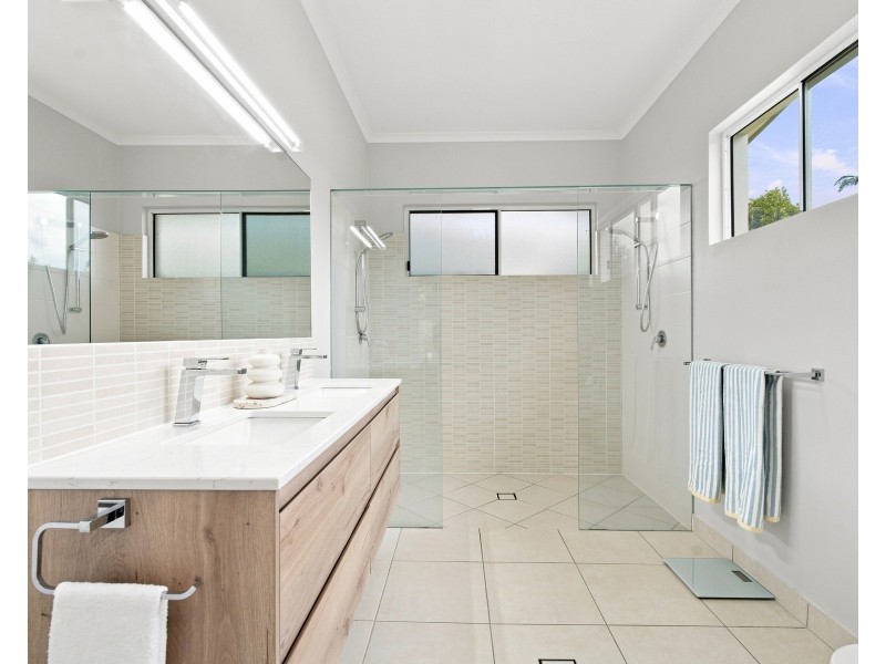 31 Sanctuary Crescent, Wongaling Beach QLD 4852