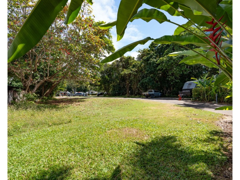 100/51 Porter Promenade, Mission Beach QLD 4852