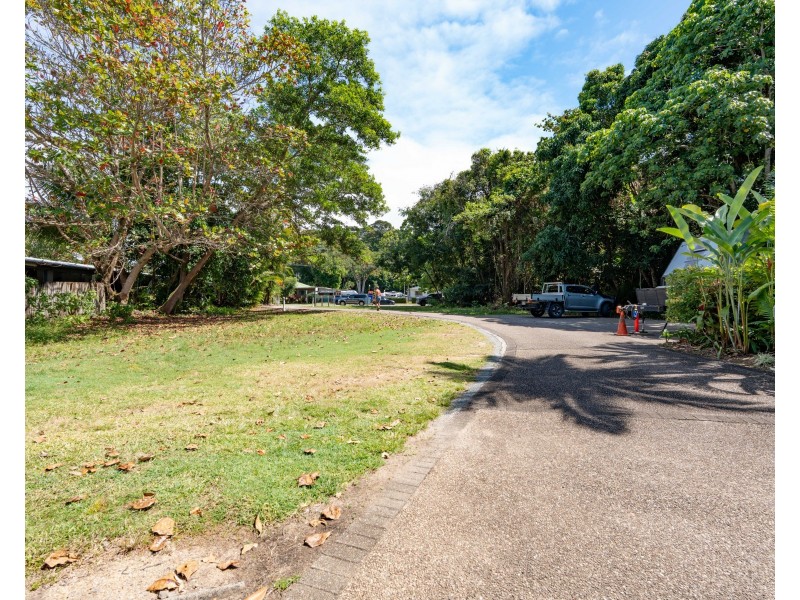 100/51 Porter Promenade, Mission Beach QLD 4852