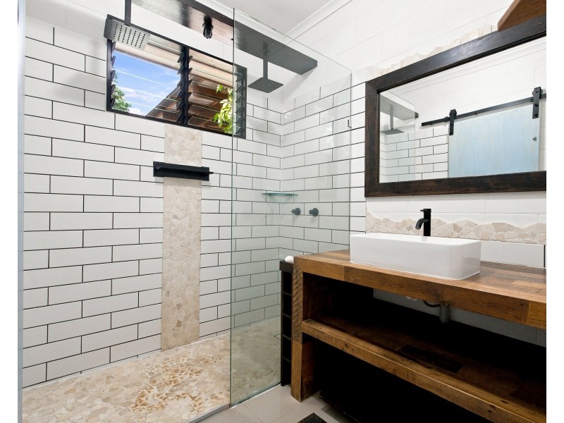 4 Timana Terrace, Wongaling Beach QLD 4852
