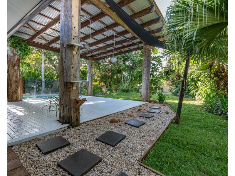 4 Timana Terrace, Wongaling Beach QLD 4852