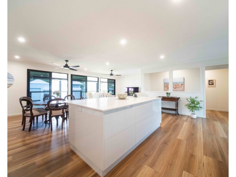 34 Wall Street, South Mission Beach QLD 4852