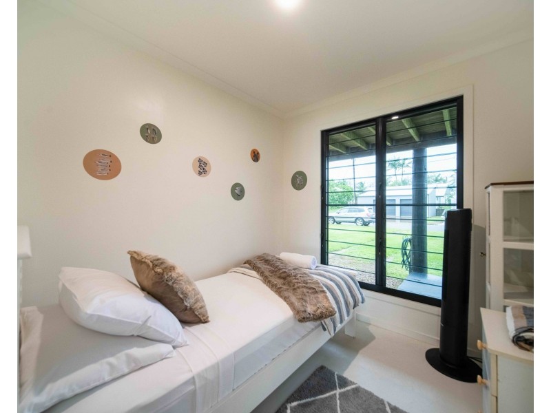 34 Wall Street, South Mission Beach QLD 4852