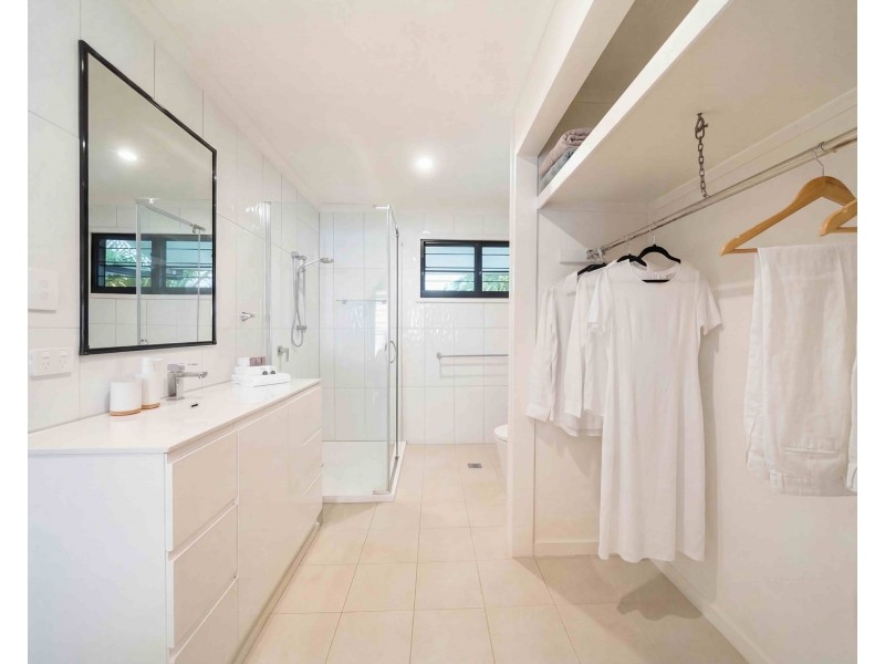34 Wall Street, South Mission Beach QLD 4852