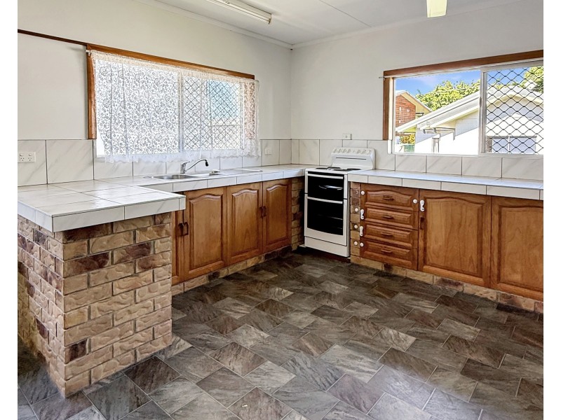 17 Ranleagh Street, Kurrimine Beach QLD 4871
