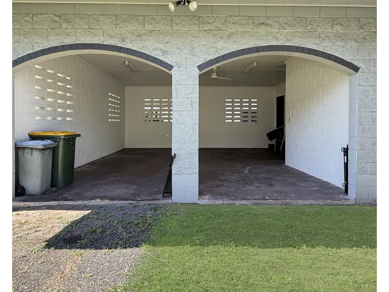 17 Ranleagh Street, Kurrimine Beach QLD 4871