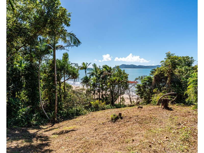 17 Mitchell Street, South Mission Beach QLD 4852