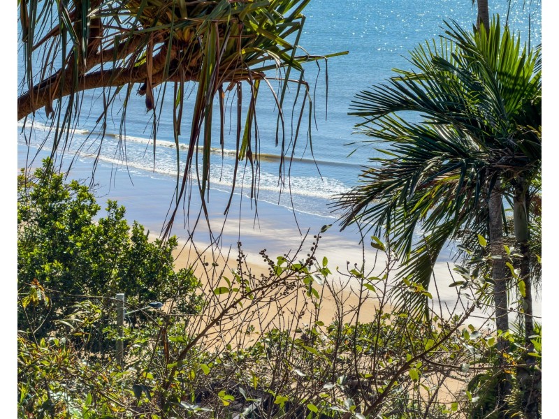 17 Mitchell Street, South Mission Beach QLD 4852