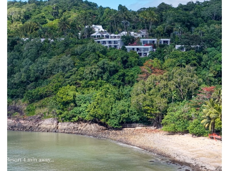 17 Mitchell Street, South Mission Beach QLD 4852