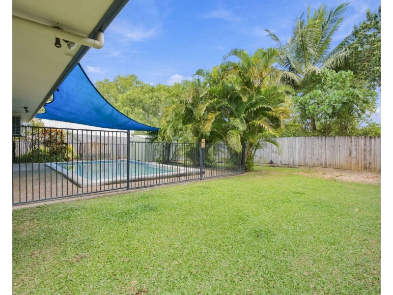 3 Mcnamara Street, Wongaling Beach QLD 4852