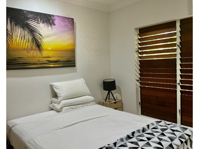 6 Mcnamara St, Wongaling Beach QLD 4852