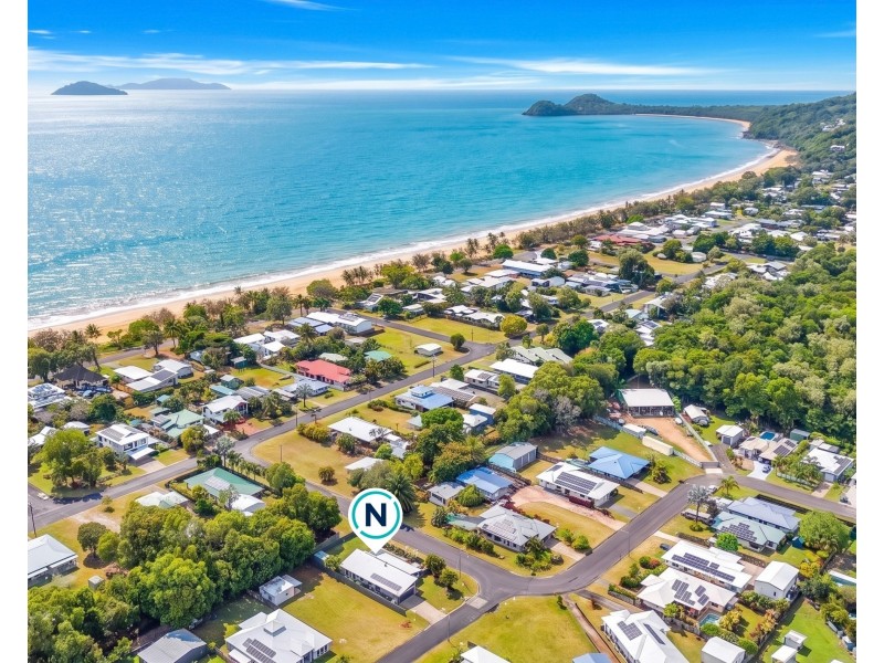 2 Clipper Court, South Mission Beach QLD 4852