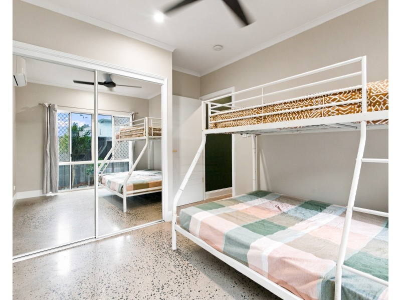 2 Clipper Court, South Mission Beach QLD 4852