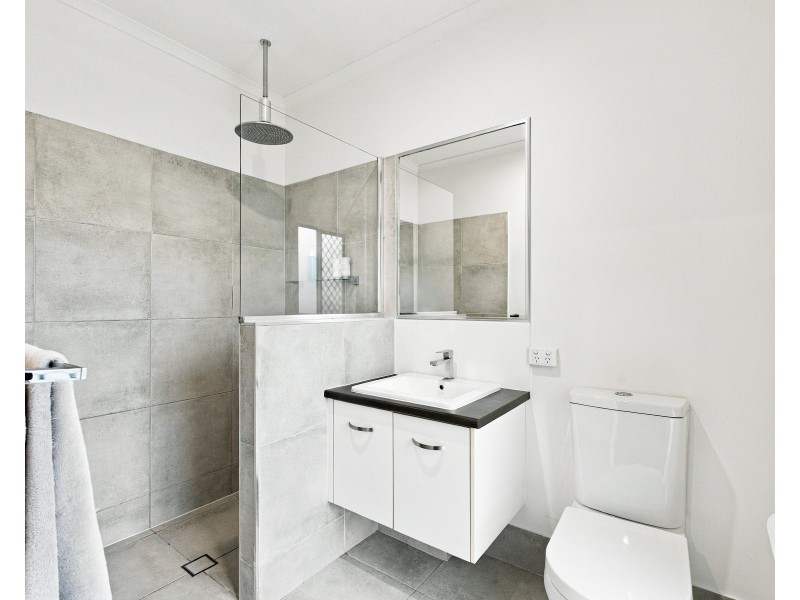2 Clipper Court, South Mission Beach QLD 4852