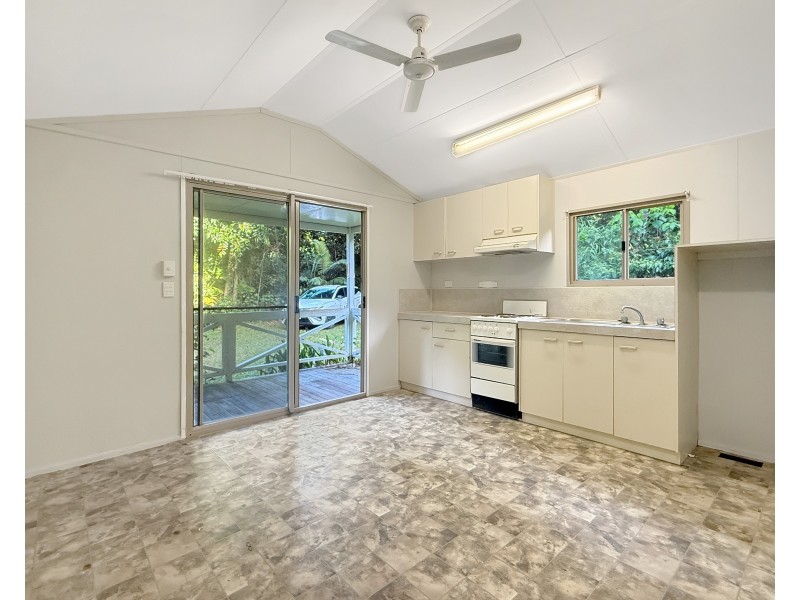 7 Mission Circle, Wongaling Beach QLD 4852