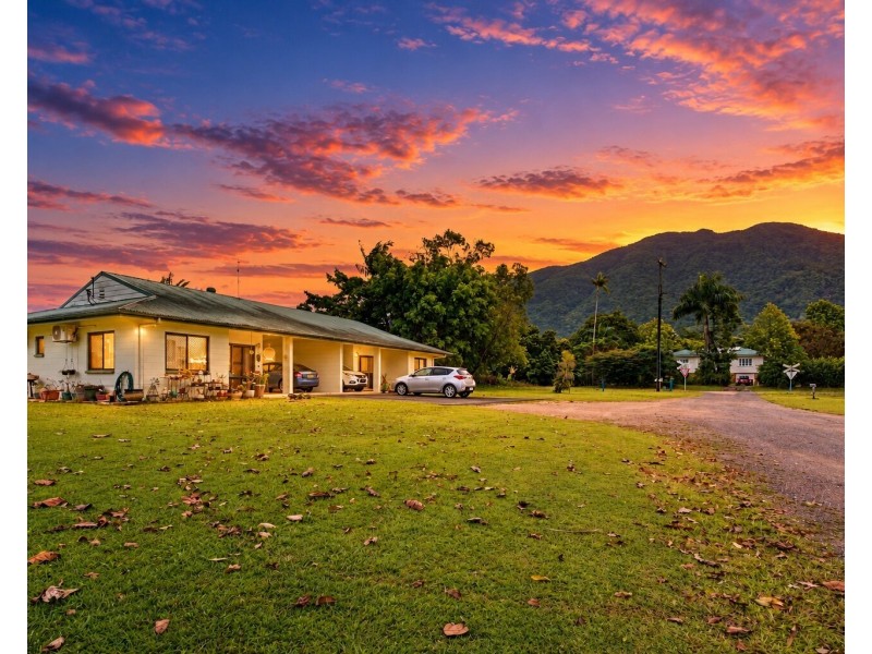 30 Murray Street, Tully QLD 4854
