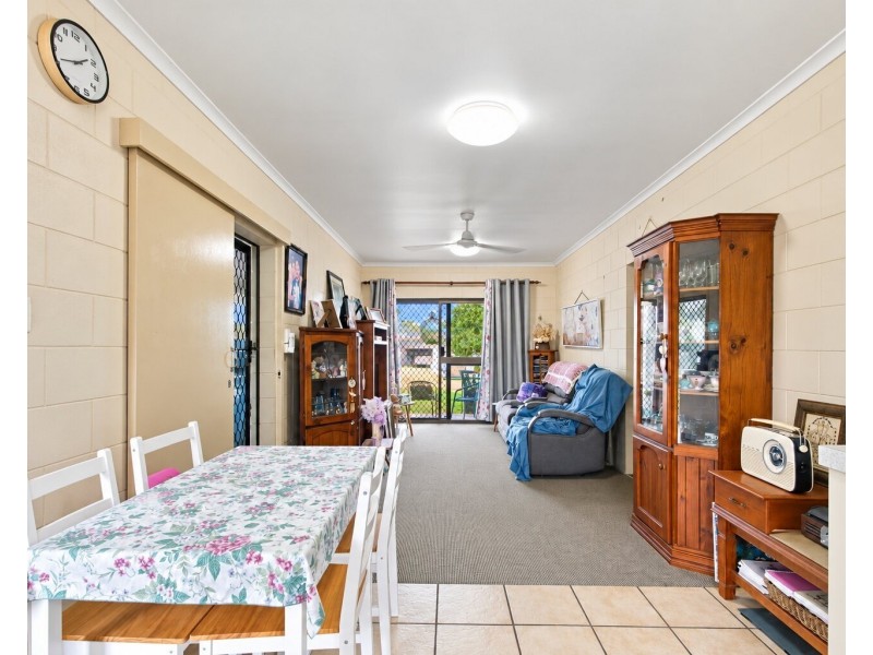 30 Murray Street, Tully QLD 4854