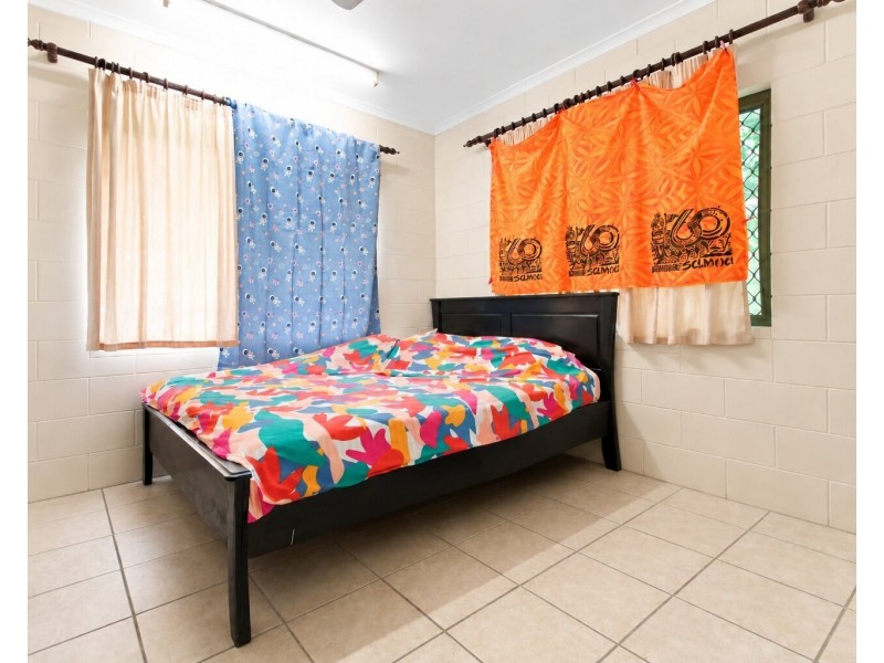 30 Murray Street, Tully QLD 4854