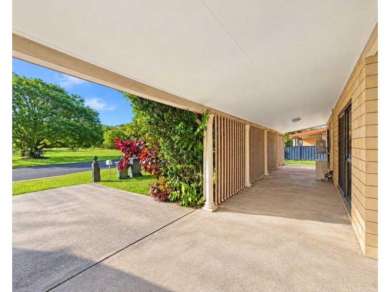 Unit 1/8 Melaleuca Drive, Tully Heads QLD 4854
