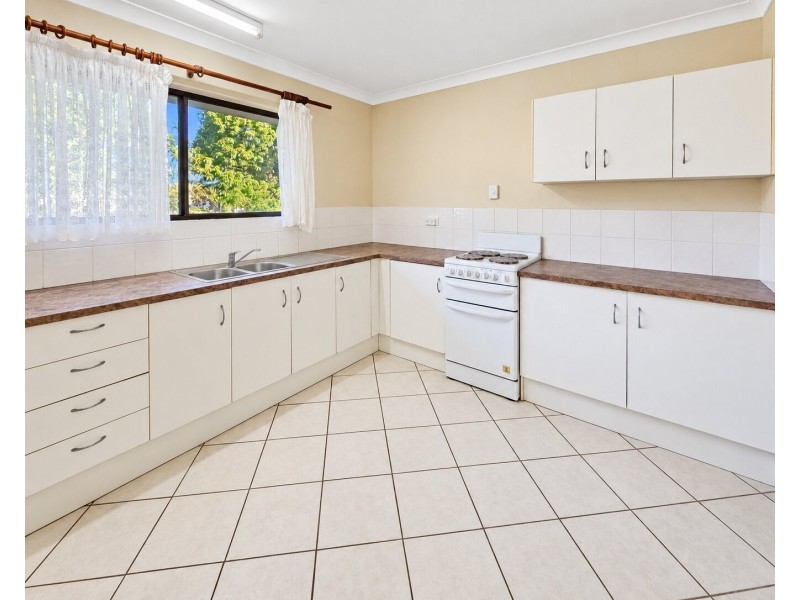 Unit 1/8 Melaleuca Drive, Tully Heads QLD 4854