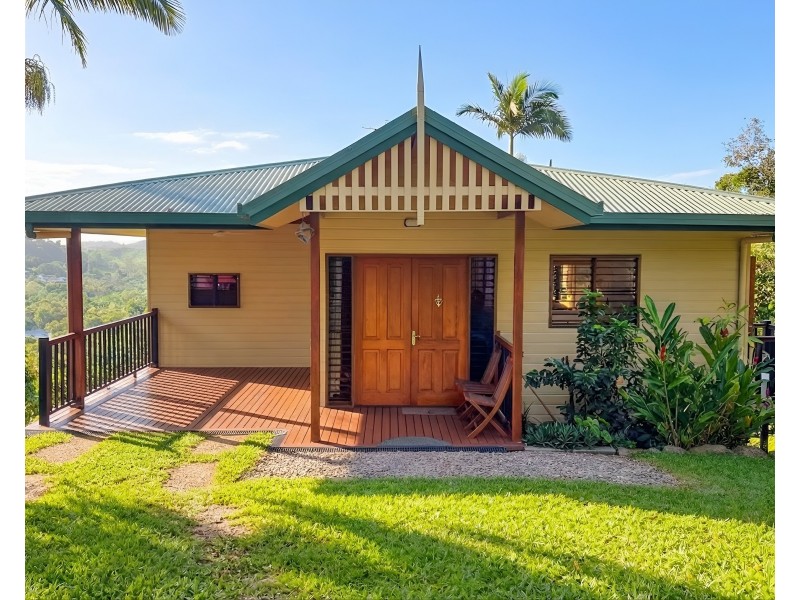 Unit 10/23 The Boulevard, South Mission Beach QLD 4852