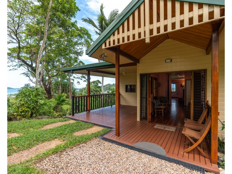Unit 10/23 The Boulevard, South Mission Beach QLD 4852