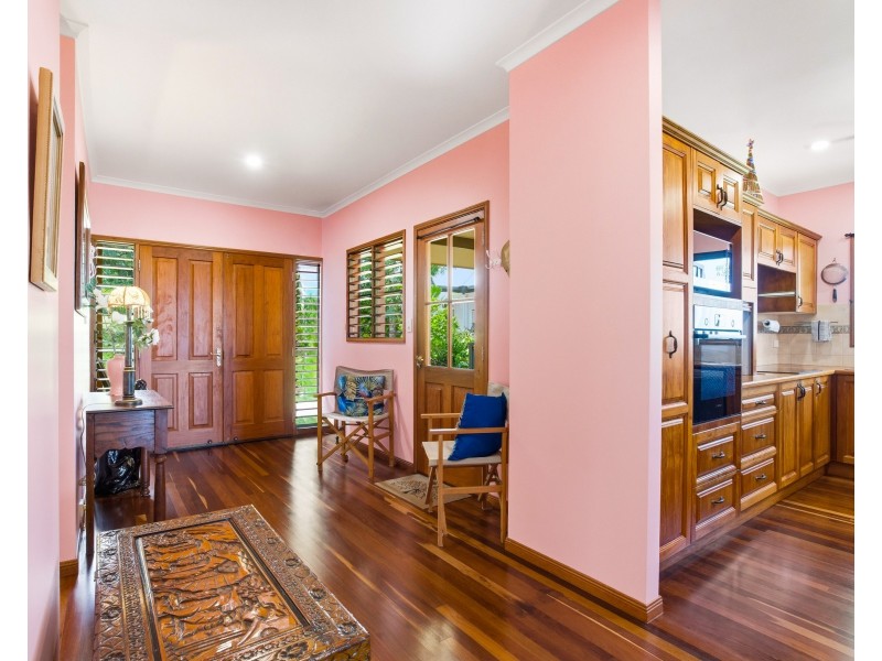 Unit 10/23 The Boulevard, South Mission Beach QLD 4852
