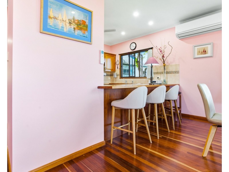 Unit 10/23 The Boulevard, South Mission Beach QLD 4852