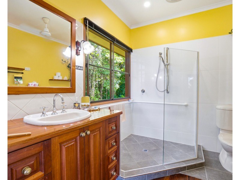Unit 10/23 The Boulevard, South Mission Beach QLD 4852