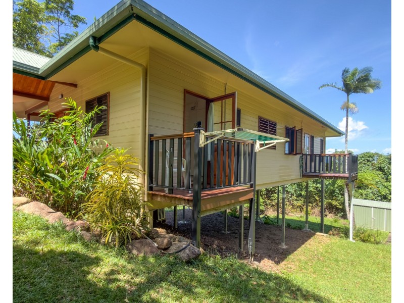 Unit 10/23 The Boulevard, South Mission Beach QLD 4852
