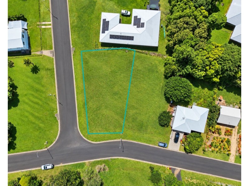 32 The Boulevard, South Mission Beach QLD 4852