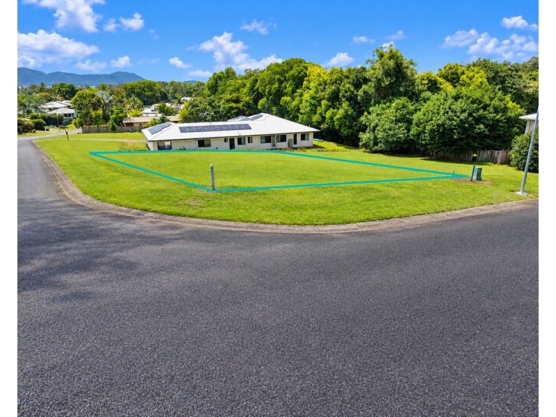 32 The Boulevard, South Mission Beach QLD 4852