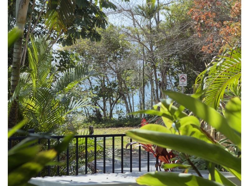 Unit 2/135 Reid Road, Wongaling Beach QLD 4852