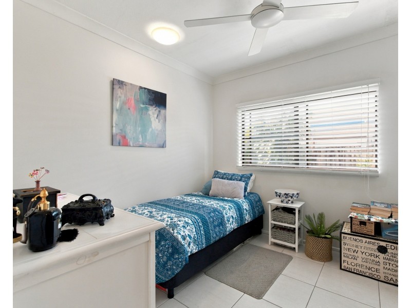 Unit 2/135 Reid Road, Wongaling Beach QLD 4852