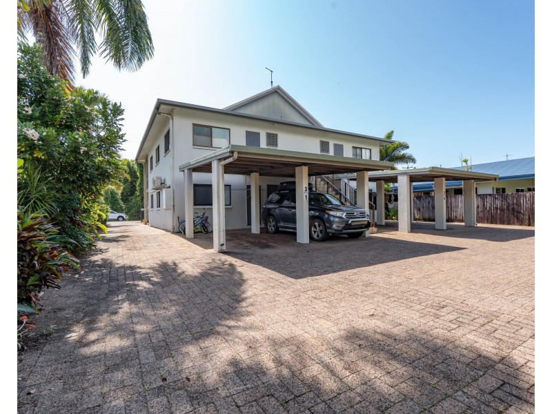Unit 2/135 Reid Road, Wongaling Beach QLD 4852