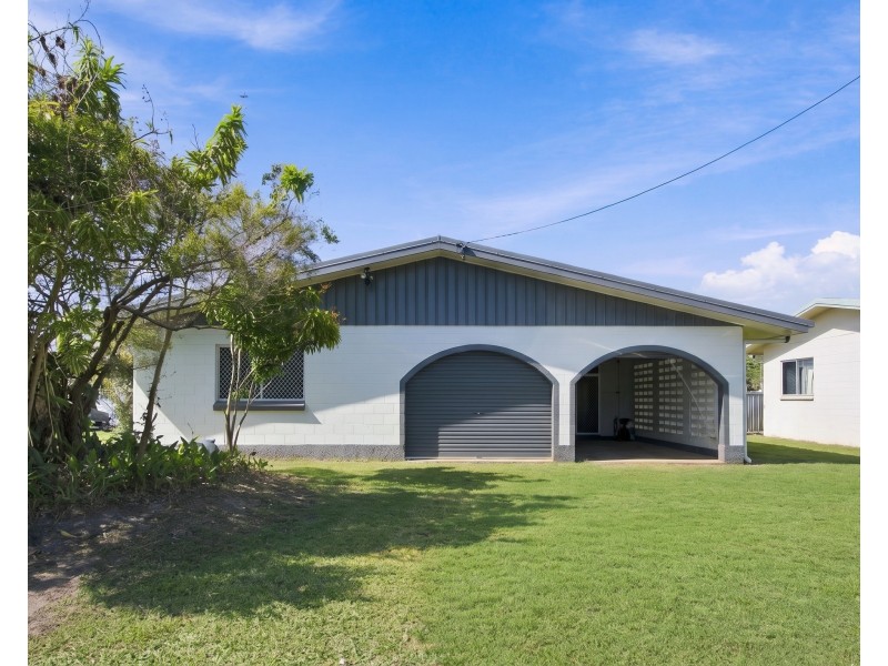 31 Hawthorne Drive, Kurrimine Beach QLD 4871